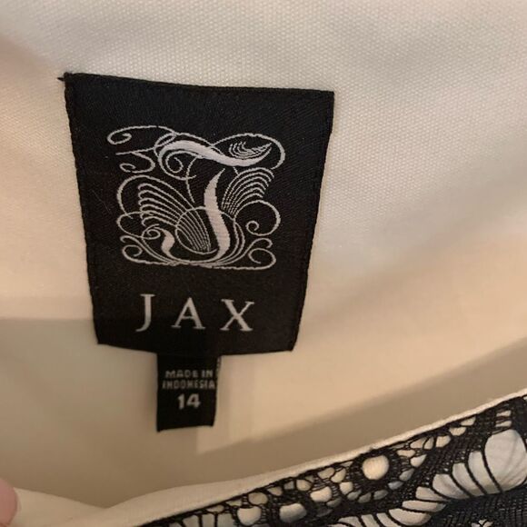 JAX Black + White Scalloped Lace Cocktail Dress 14 - Picture 3 of 4